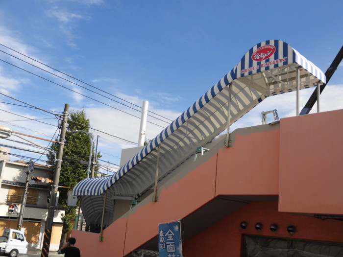 階段テントはなかなか難しいです